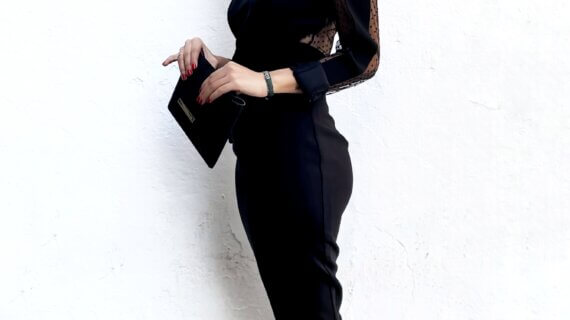 VESTIDO CREPE-ELASTAN DETALLES TUL